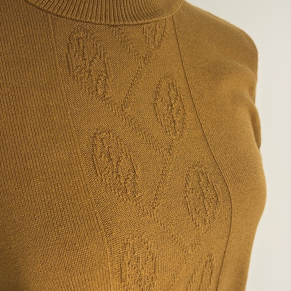 Southern Lady Tan Knit High Neck Patterned Sweater. Small - Picture 1 of 9